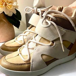 Sorel leather suede sneaker wedge 8.5